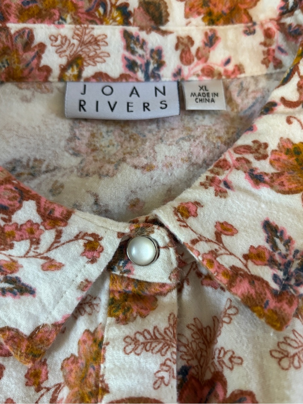 Joan Rivers XL FALL colors in light flannel - Picture 3 of 3